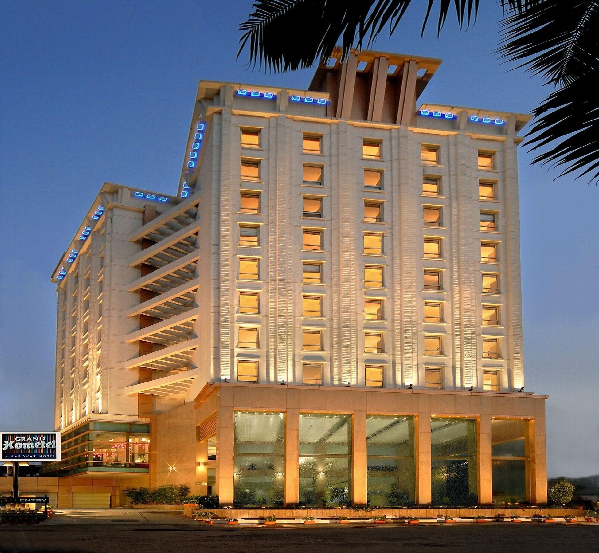 Lemon Tree Premier, Malad, Mumbai Hotel Exterior foto